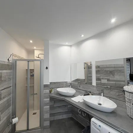 Apartment Vittoria Di *