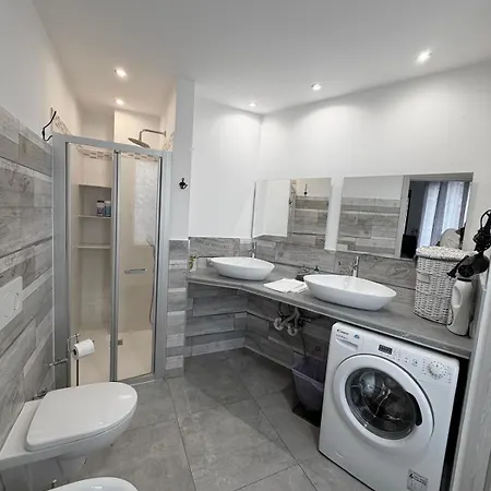 Apartment Vittoria Di Como